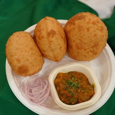 Bedmi poori with Kaddu(Khatta meetha Kaddu)(Yamuna nagar style) ki sabji 3pcs