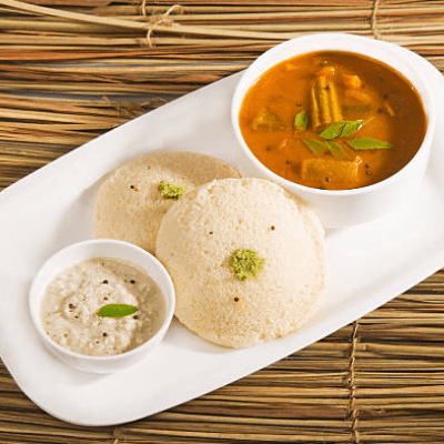Idly With Sambhar