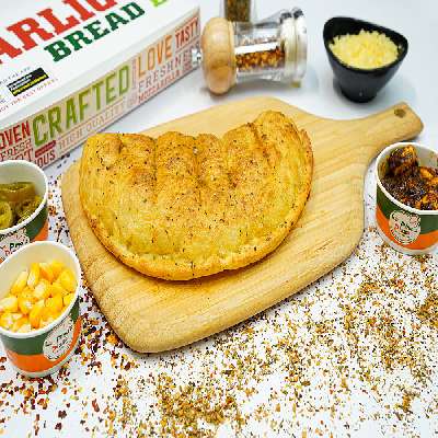 Stuffed Garlic Bread With Sweet Corn, Jalapeno With Jamaican Jerk