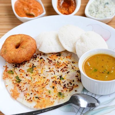 Onion Tomato Mix Uttapam with Desi Ghee
