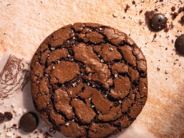 Brownie Crinkle Cookie