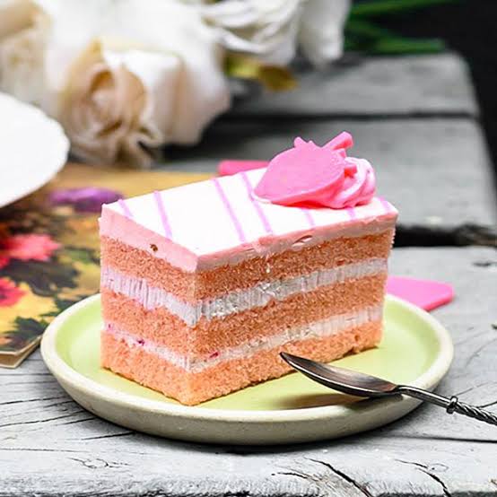 Strawberry pastry