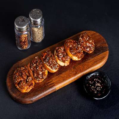 Korean Style Chicken Garlic Bread