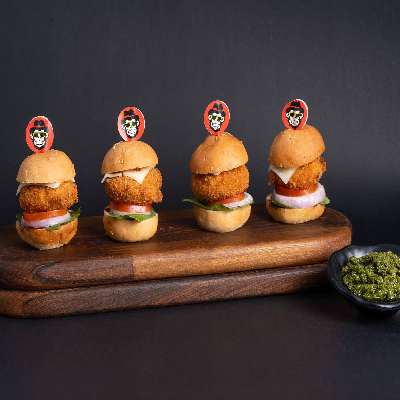 Paneer Pesto Dip Burger