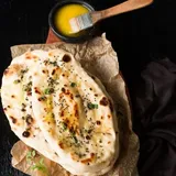 CHILLI GARLIC NAAN