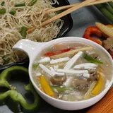 Veg Hakka Noodles [Gravy]