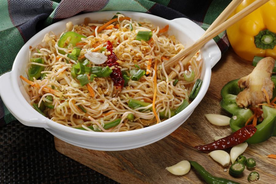 Veg Chilli Garlic Noodles