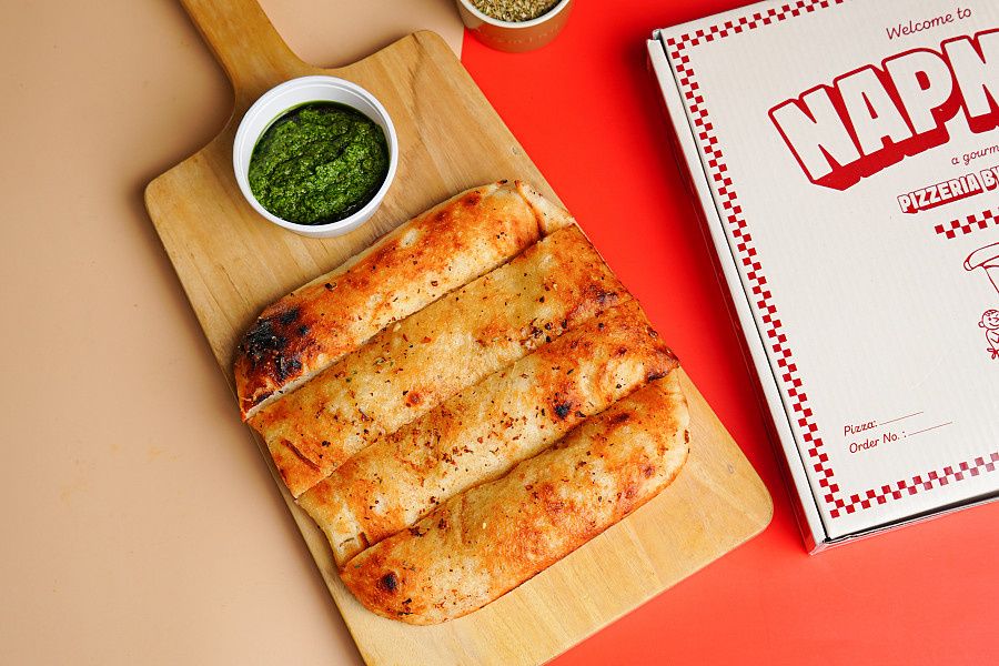 Sourdough Garlic Bread With Basil Pesto