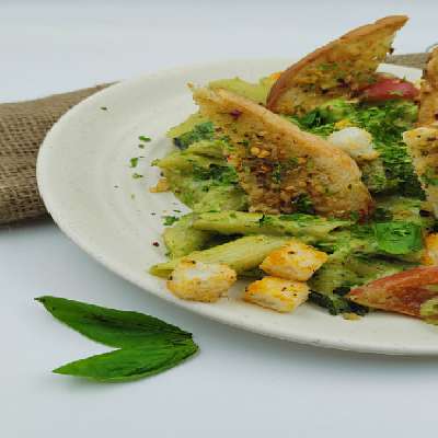 Pasta In Creamy Basil Pesto