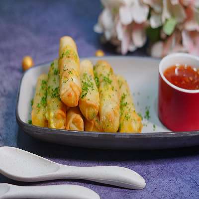 Chili Cheese Cigar Roll