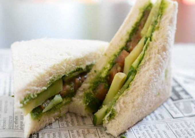 Fresh Veggie Sandwich
