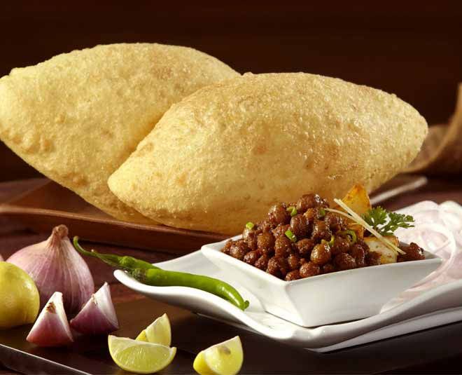 Chole Bhature ( Dilli Style)