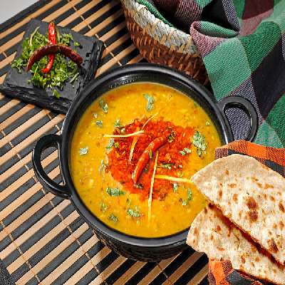Dal Arhar Fry With Tandoori Roti