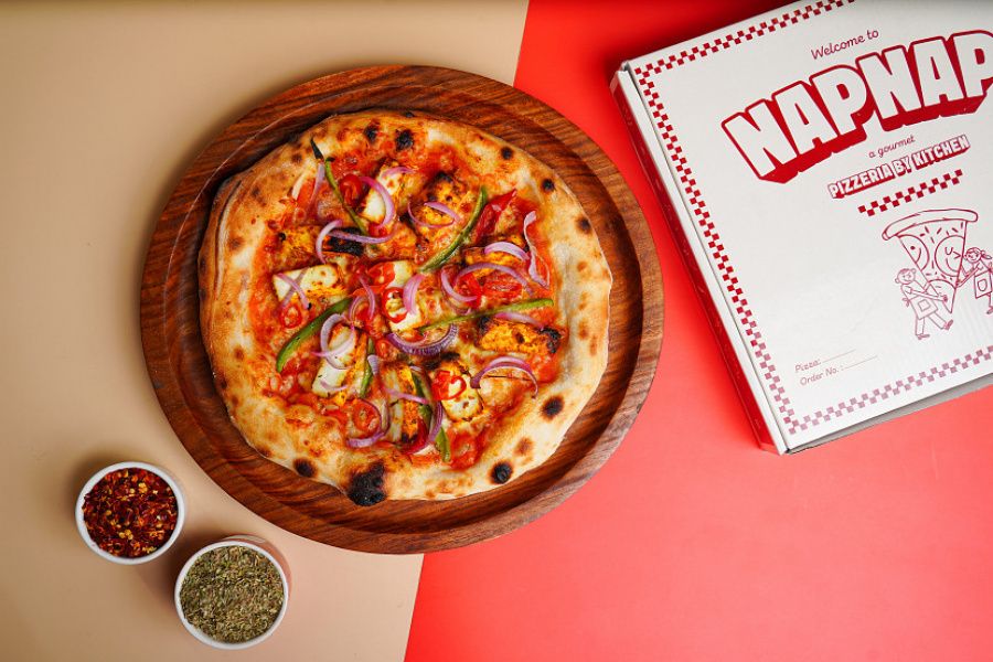 Roasted Cottage Cheese & Paprika Pizza