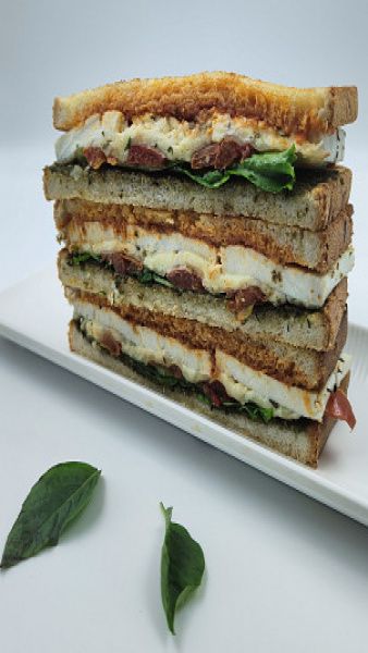 Italian Cottage Cheese, Basil Pesto & Sundried Tomato Sandwich