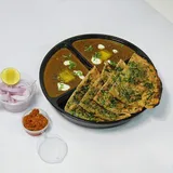 Hariyali Paratha 2 Pcs, Dal Makhni, Salad, Achar