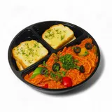Spagheti In Rose' Sauce- Garlic Bread