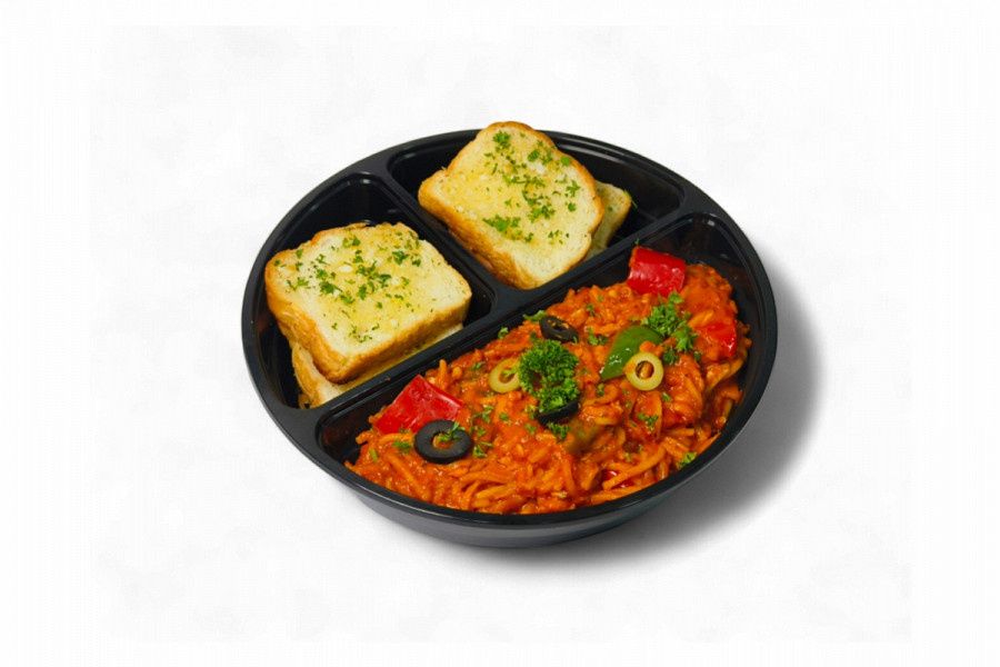 Spagheti In Red Sauce- Garlic Bread