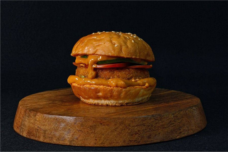 Aloo Crunch Classic Burger