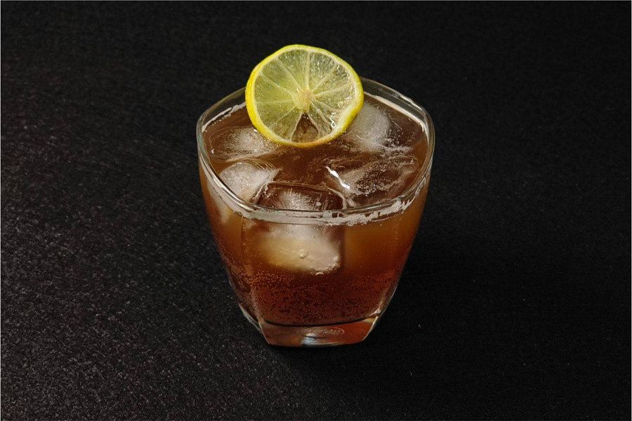 Cool Lemon Iced Tea