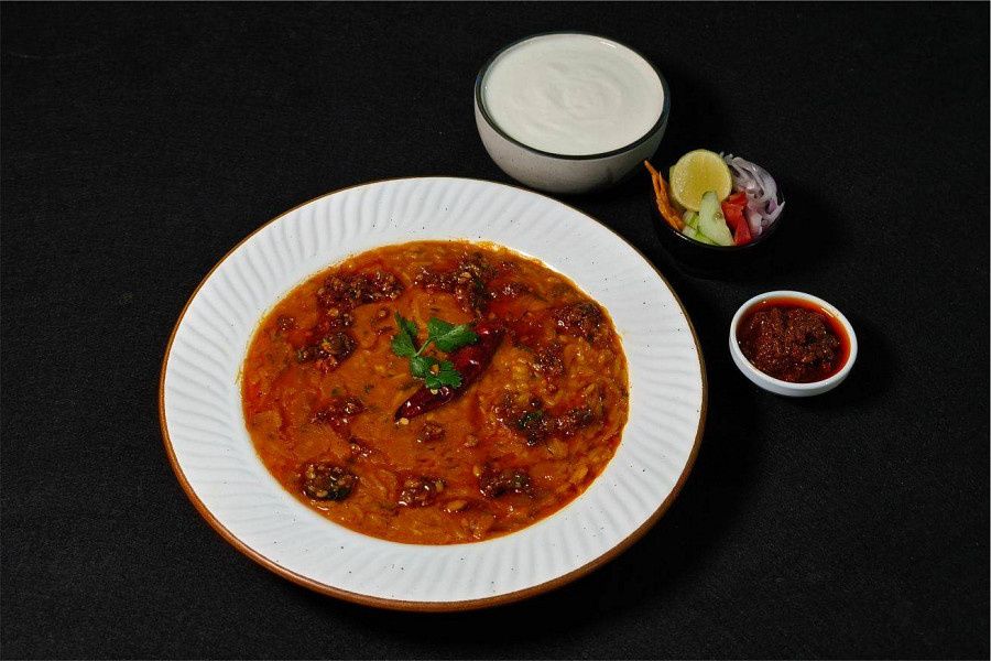 Desi Tadka Ghee Khichdi-curd