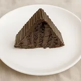 3006 Real Bites Choco Pyramid Pastry