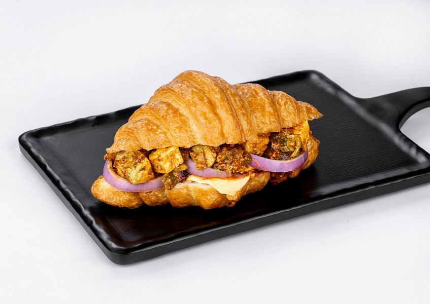 Tandoori Paneer Croissant