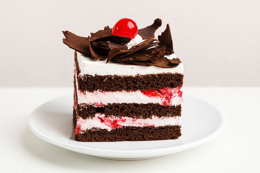 3002 Real Bites Black Forest Pastry