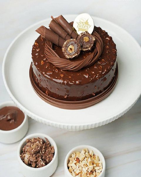 2078 Real Bites Hazelnuts Marvel Cake 500 Gm