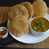4pcs Poori Bhaji