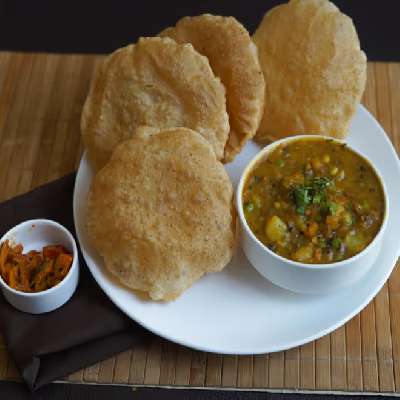 4pcs Poori Bhaji