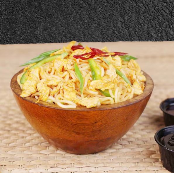 Egg Hakka Noodles