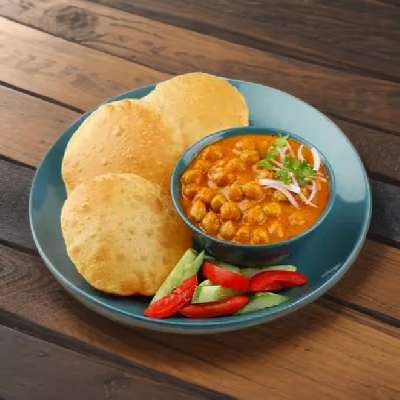 Chole Poori (4pcs)
