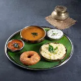 Pongal Vada Served With Sambhar & Chuttnies.