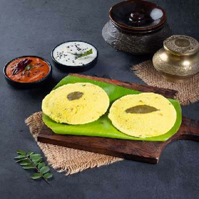 Kanjiwaram Idli With Kuruma And Sambar