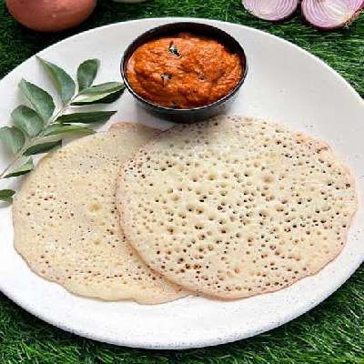 Set Dosa With Kuruma, Sambar & Chuttnies.