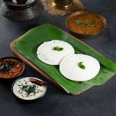 Plain Idli