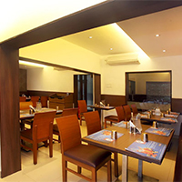 OutletImageAshokNagarInterior1jpgchennai.jpg