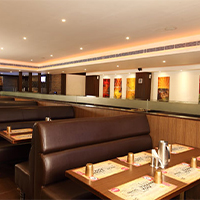 OutletImageVelacheryInterior2chennai.jpg