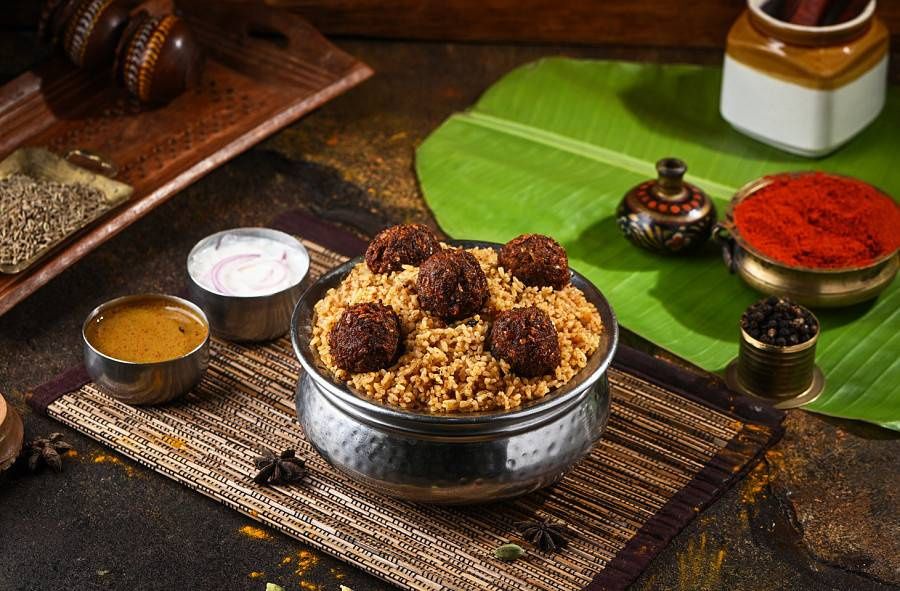 Thalappakatti Mutton Kola Biryani (Serves 2)