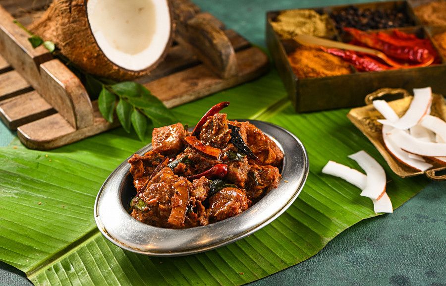 Pollachi Kozhi Varuval [Chicken]
