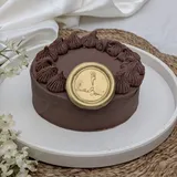 Milk Chocolate Bento Cake