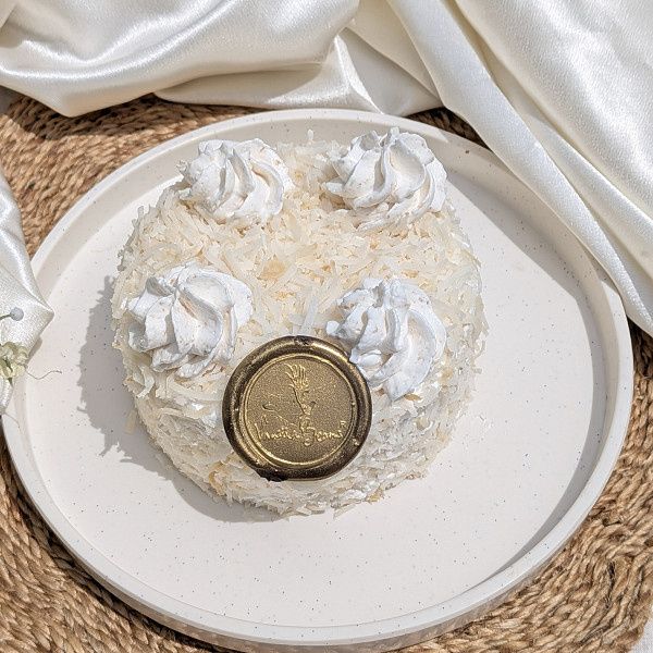 Luxurious Coconut Bento Cake