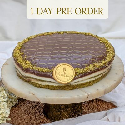 Kunafa Pistachio Cheesecake