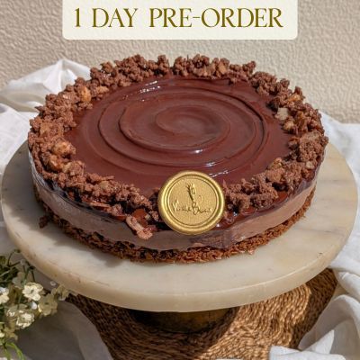 Nutella Crunch Mousse Cake