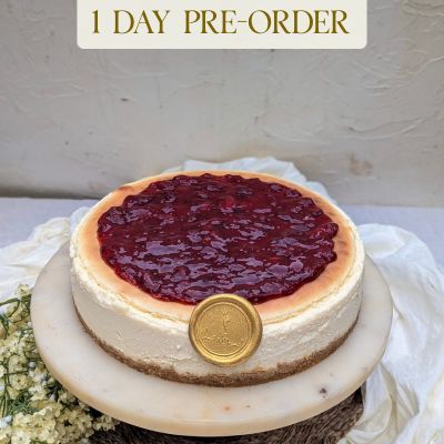 Baked Cheese Cake With Strawberry