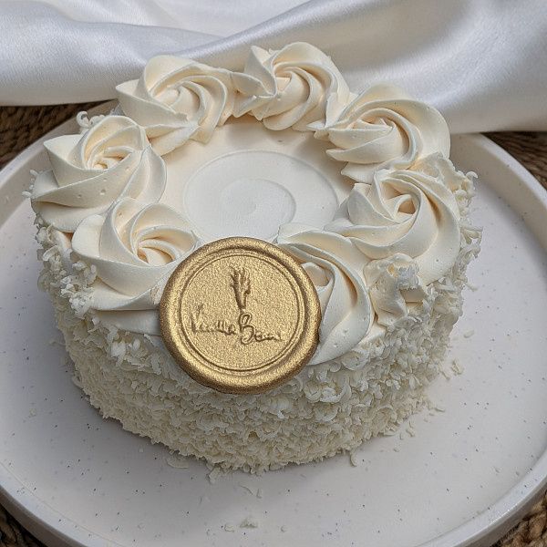 Vanilla Velvet Cream Bento Cake