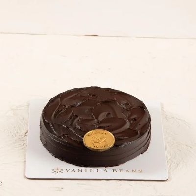 Sugarfree Gluten-free Dark Chocolate Cake