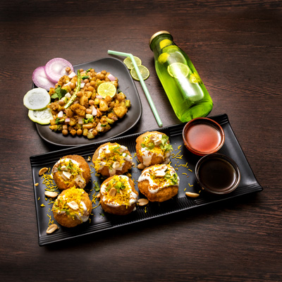 Dahi Chutney Puchka (6Pc)+ Aloo Kaabli Chaat(250Gm)+Choose Your Drinks [UL]