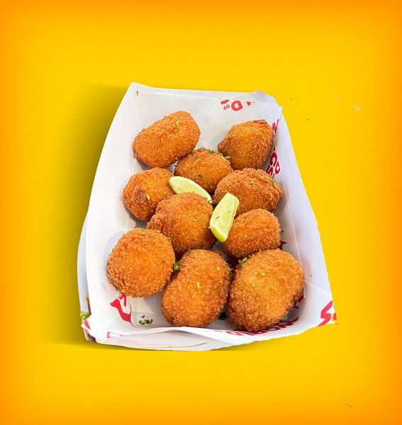 Cheesy Jalapeno Poppers